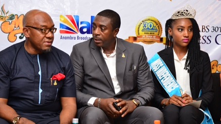 L-R: Uche Nworah, MD/CEO of Anambra Broadcasting Service (ABS), Bob-Manuel Udokwu and Miss Chizoba Ejike (Miss Independence Anambra) at the press conference.